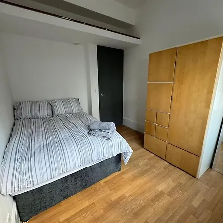 Hepworth Chambers - 2 Bedroom *