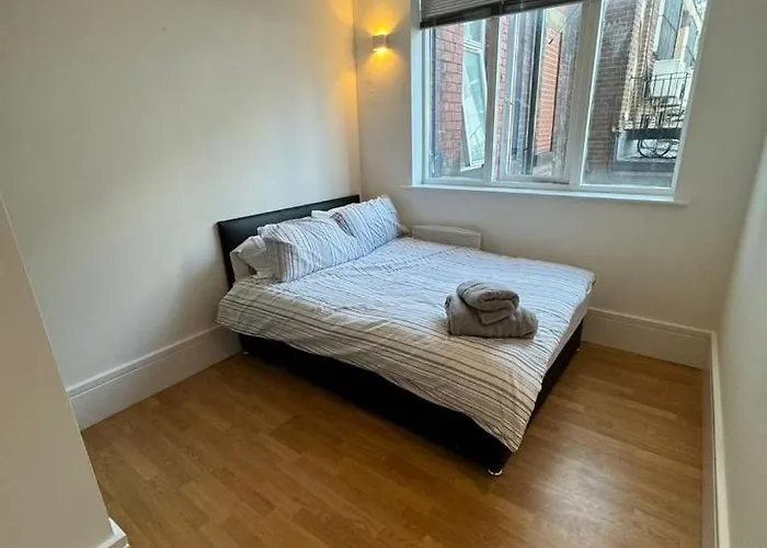 Hepworth Chambers - 2 Bedroom * Leeds (West Yorkshire)